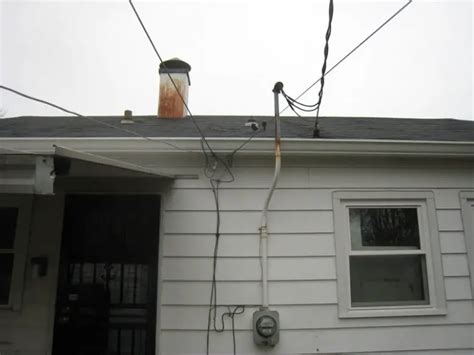 overhead line to garage